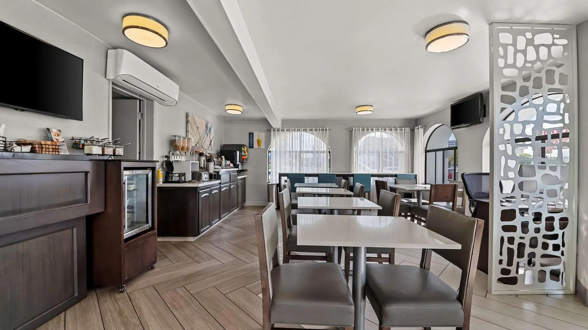 Best Western Los Alamitos Inn & Suites