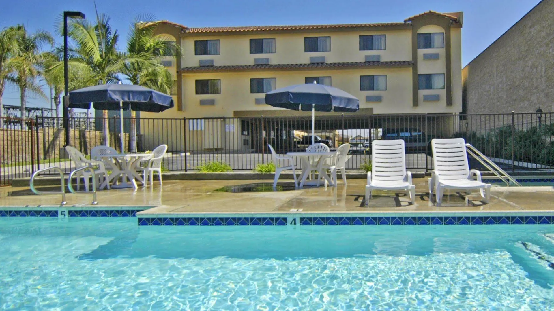 Best Western Los Alamitos Inn & Suites