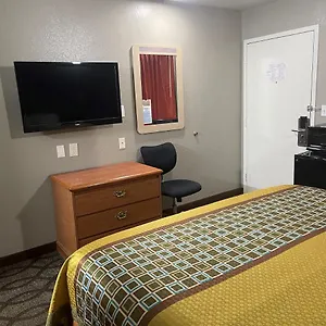 Super 7 Motel