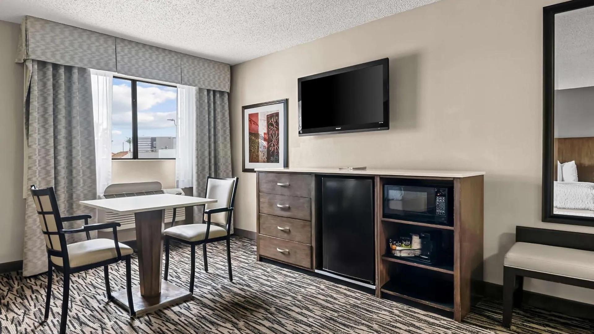 Best Western Los Alamitos Inn & Suites USA