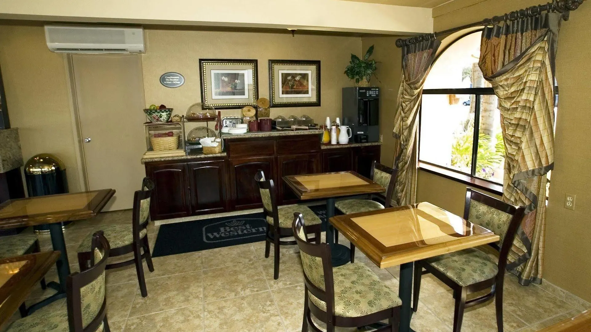 Best Western Los Alamitos Inn & Suites 3*,