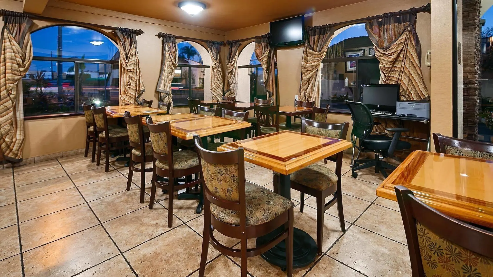 Best Western Los Alamitos Inn & Suites Hotel